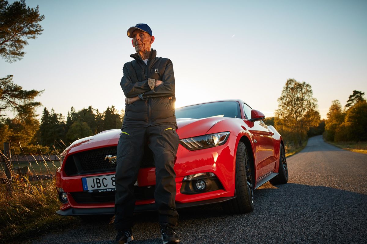 Lennart Ribring e o seu novo Ford Mustang V8