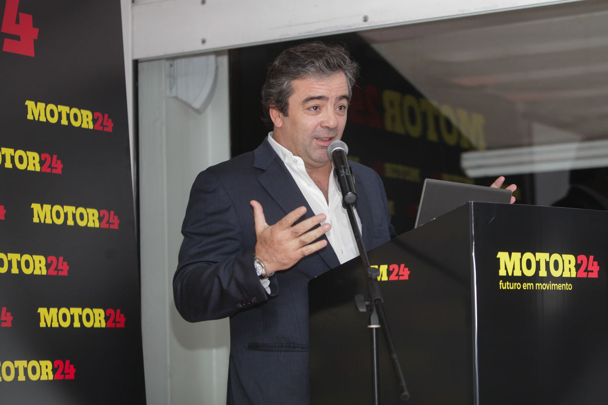 Apresentação Motor 24