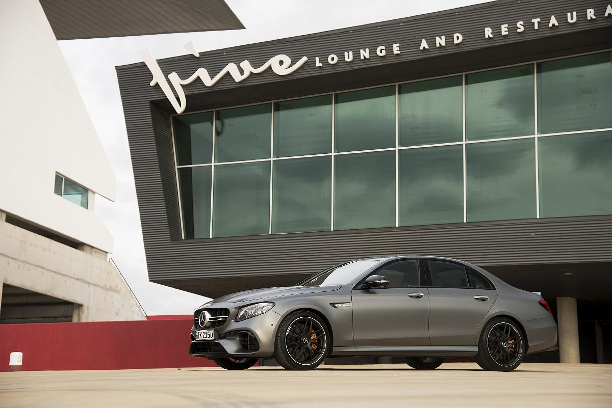 The new Mercedes – AMG E 63 4Matic + Portimao 2016