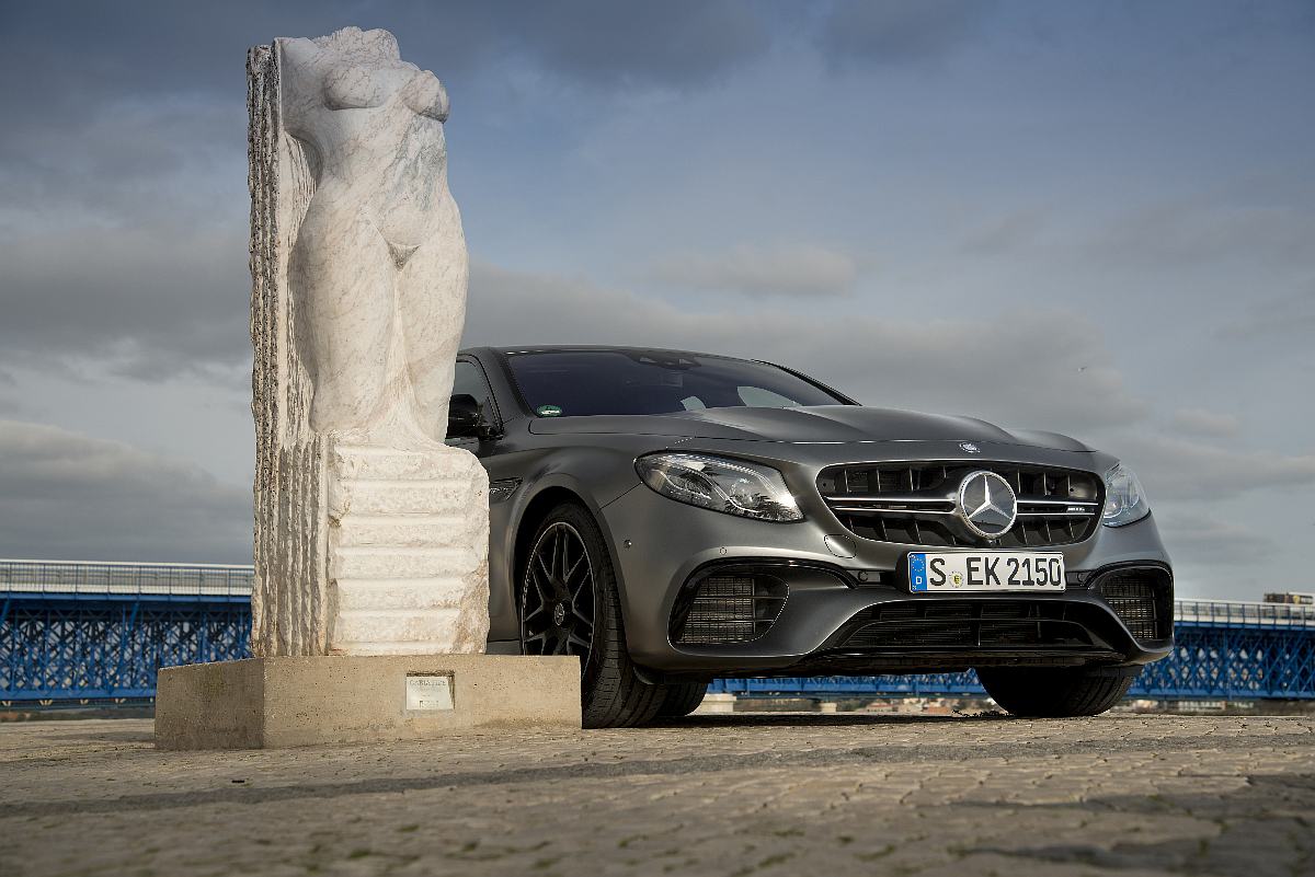 The new Mercedes – AMG E 63 4Matic + Portimao 2016