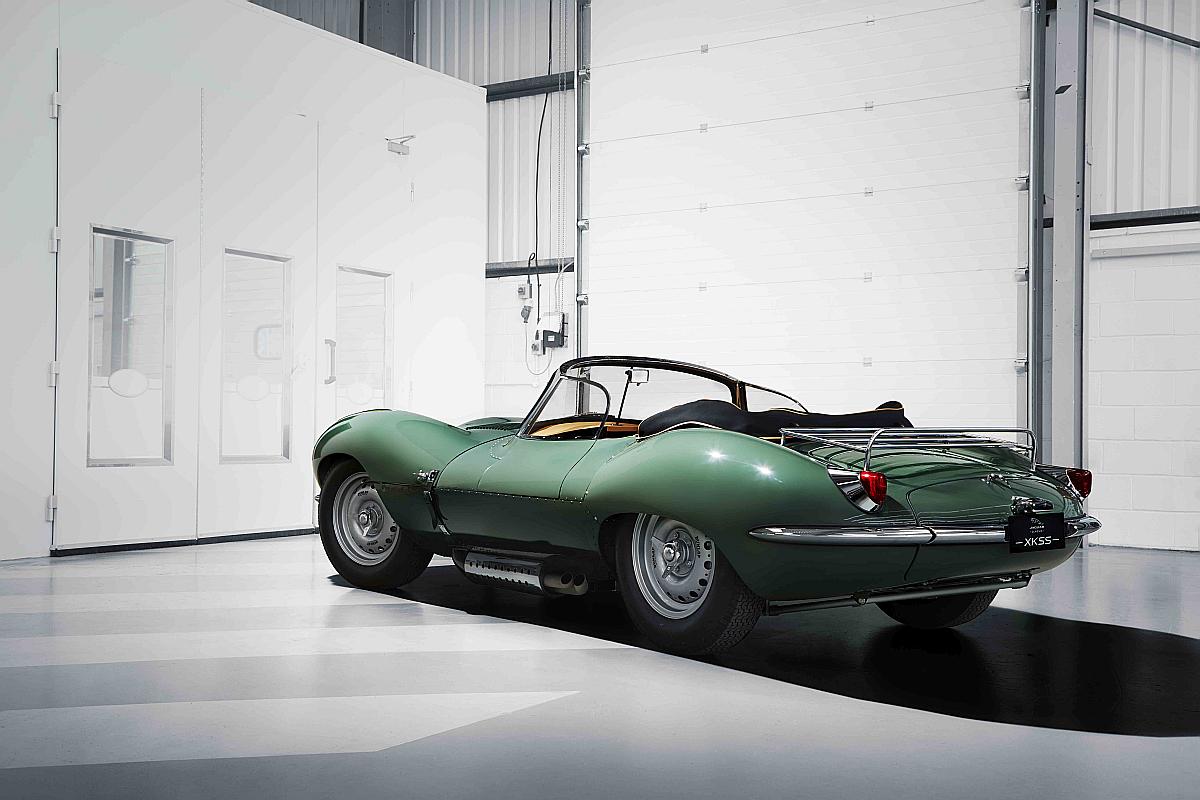 xkss-rear-3_4