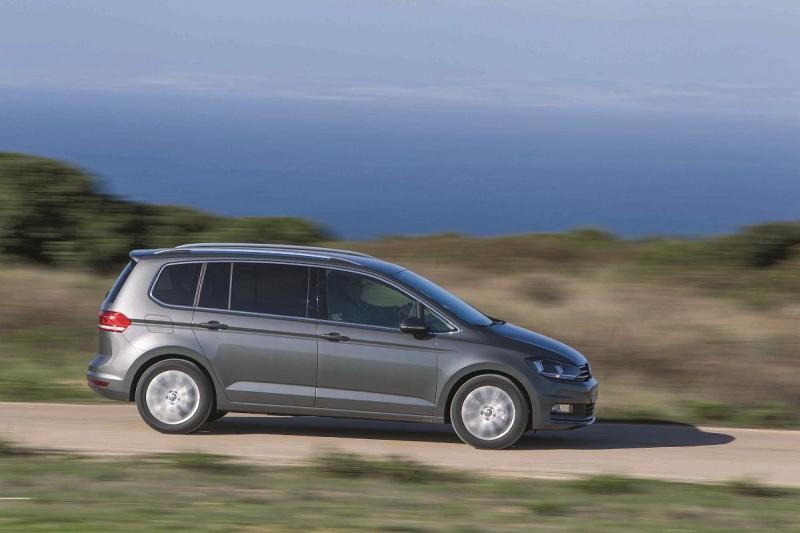 bmw-gran-tourer_vw-touran-turbo-19