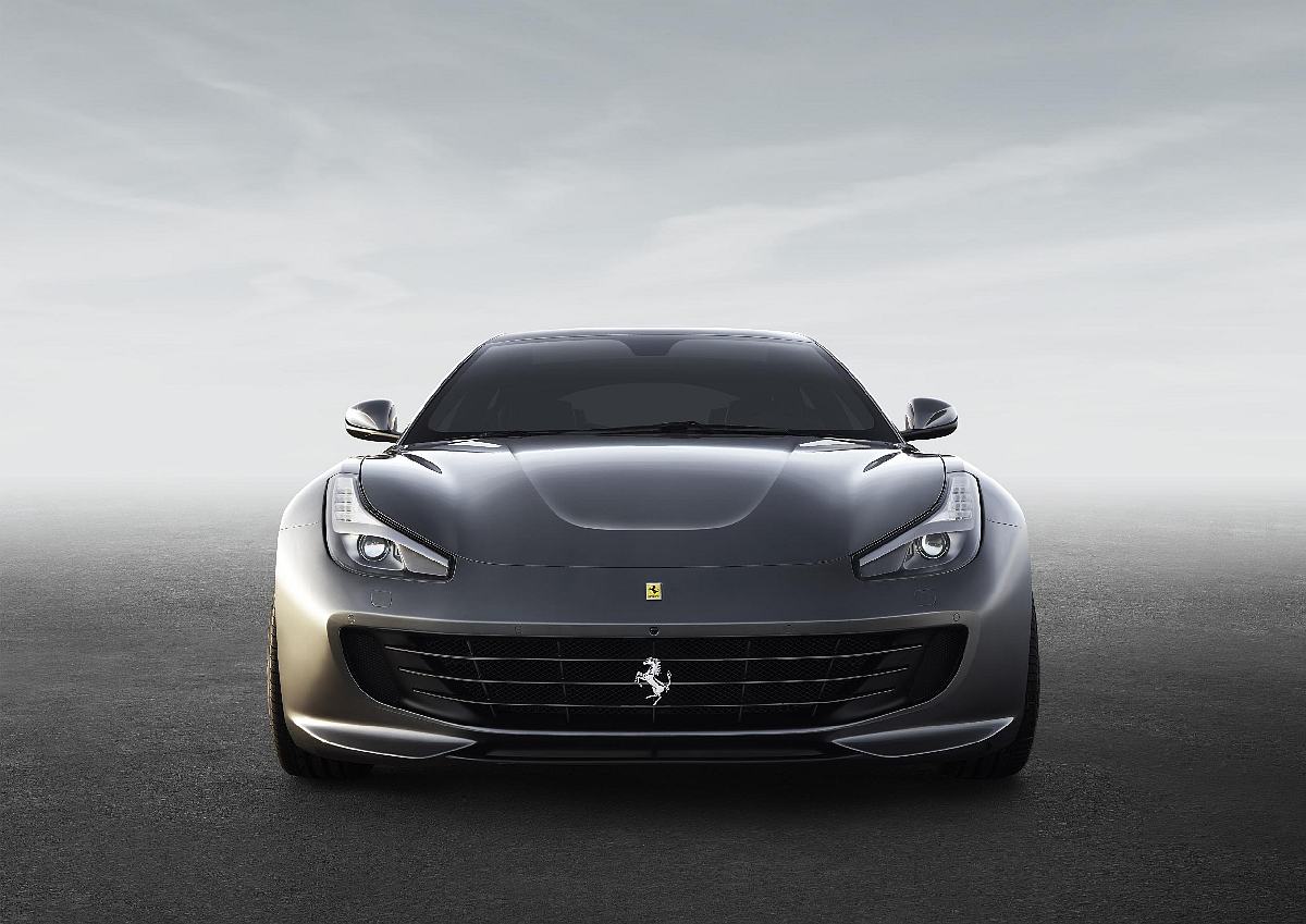 ferrari_gtc4lusso_front_lr