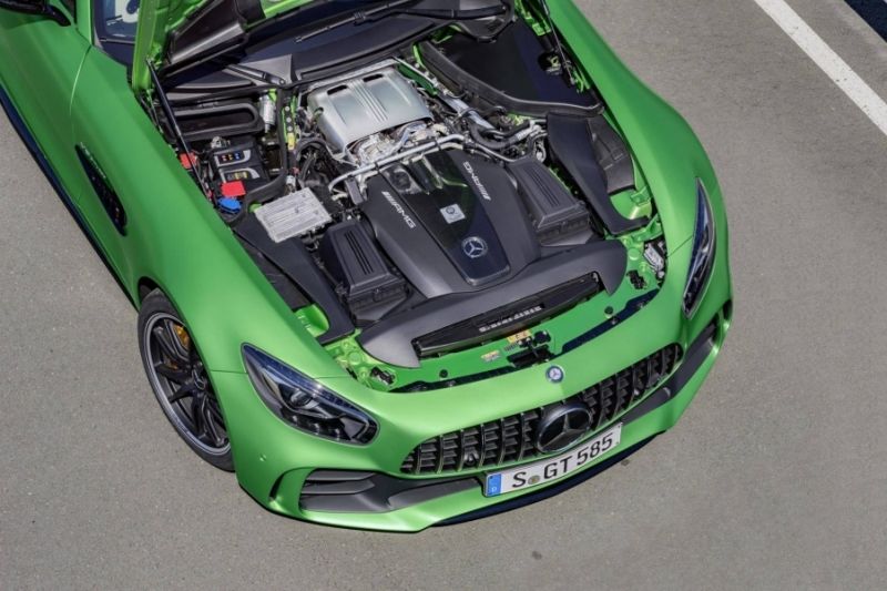 mercedes-amg-gt-r-2