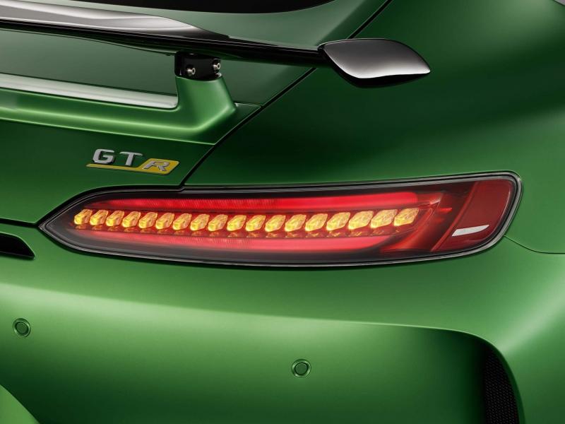 mercedes-amg-gt-r-20