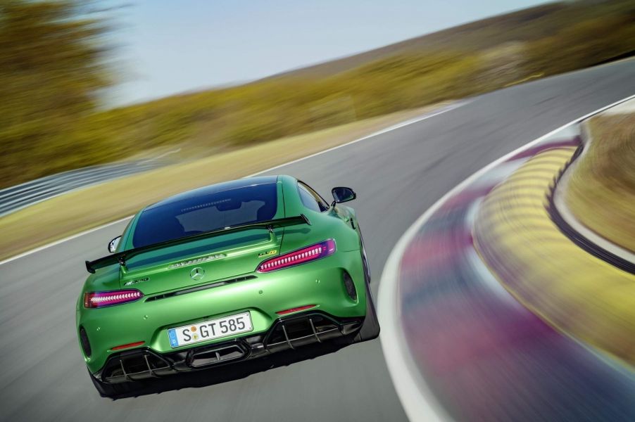 mercedes-amg-gt-r-6
