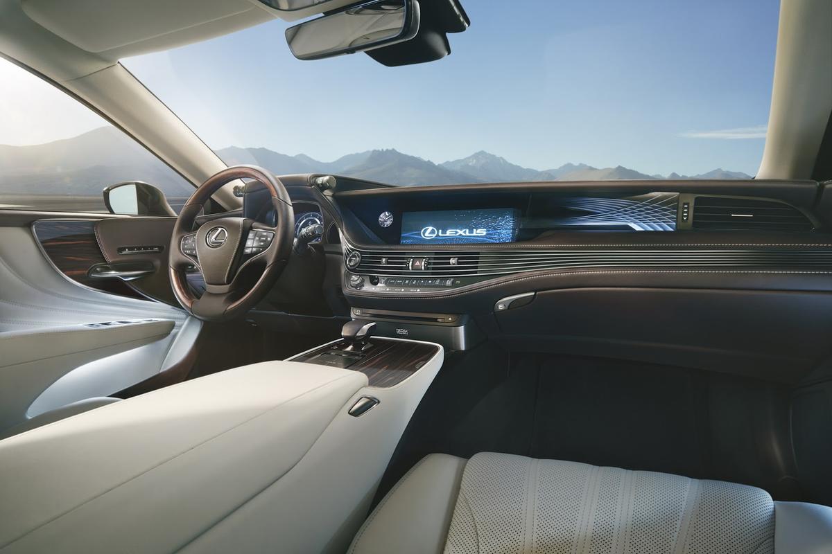 lexus-ls-13