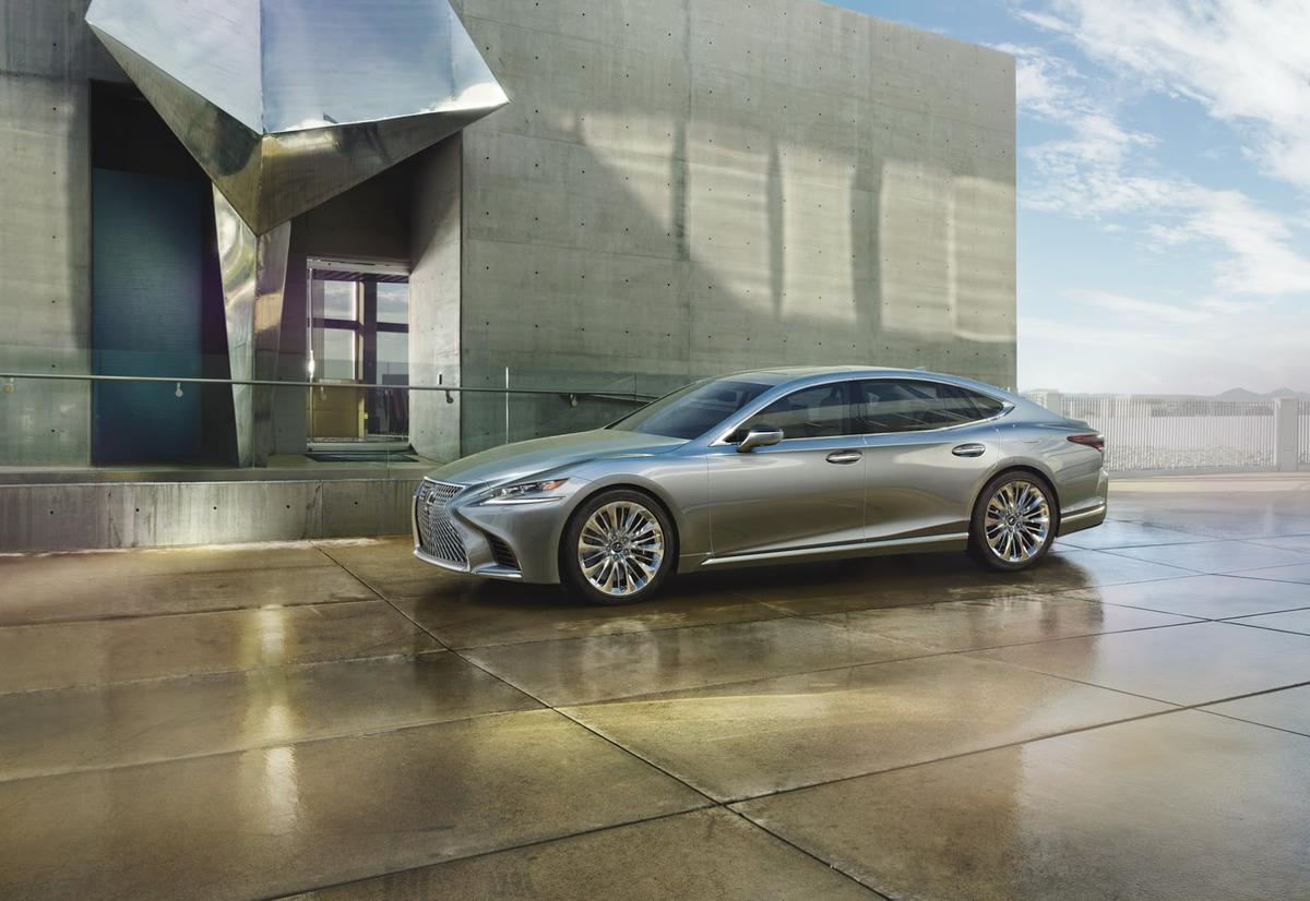 lexus-ls-18