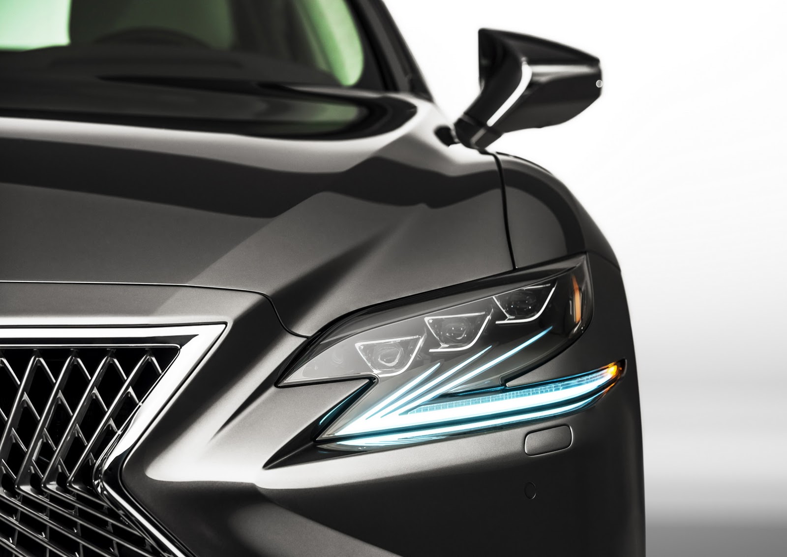lexus-ls-39