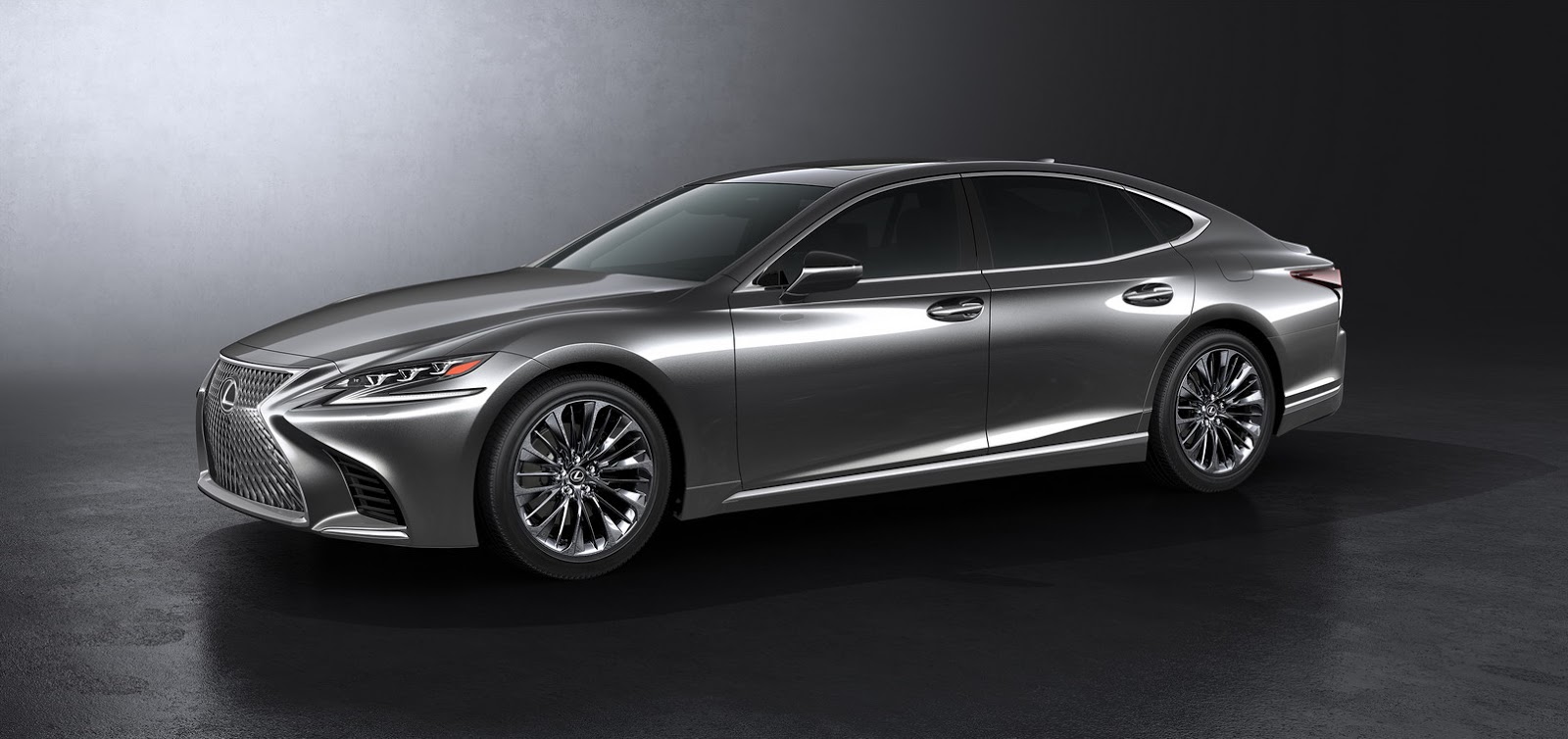 lexus-ls-4