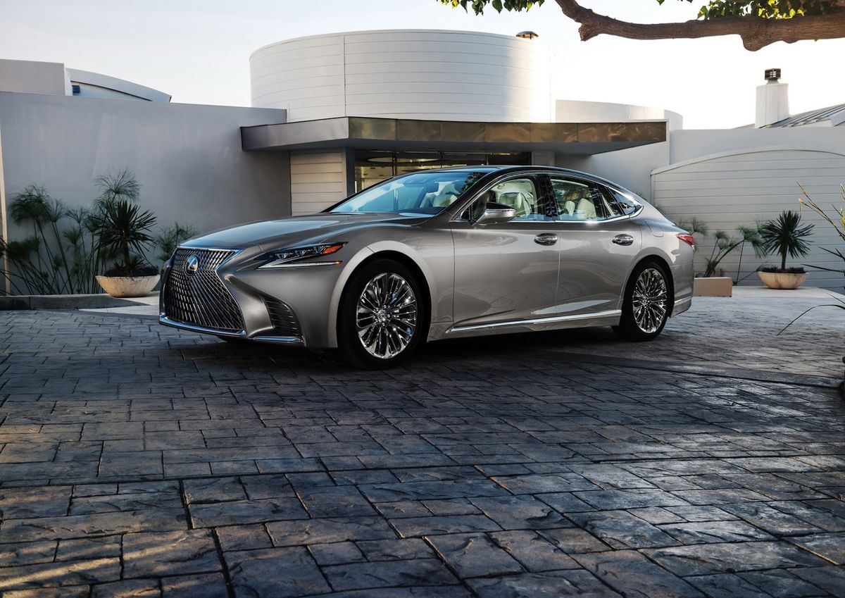 lexus-ls-43