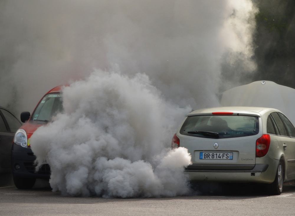 car-1411313_1280