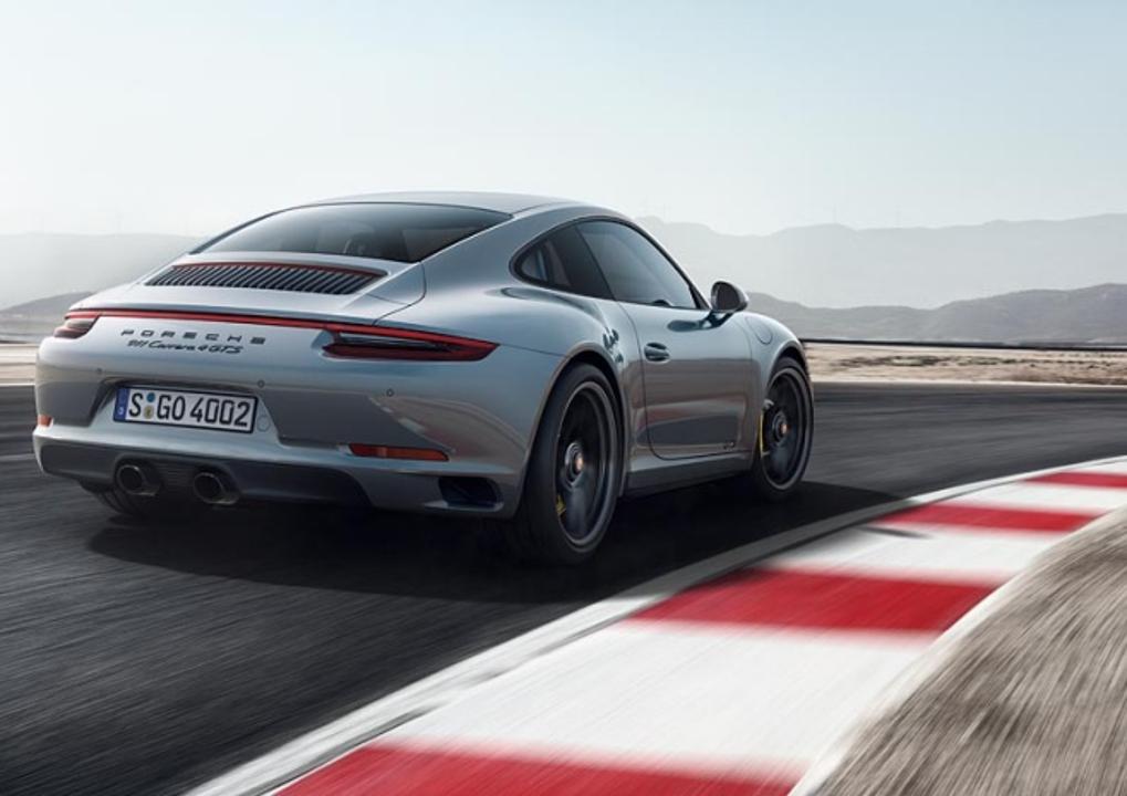 low_911_carrera_4_gts_2017_porsche_ag-3