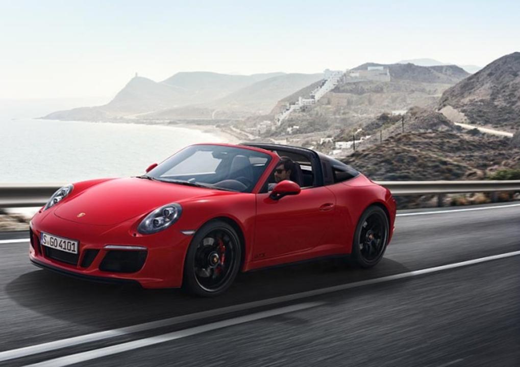 low_911_targa_4_gts_2017_porsche_ag-1