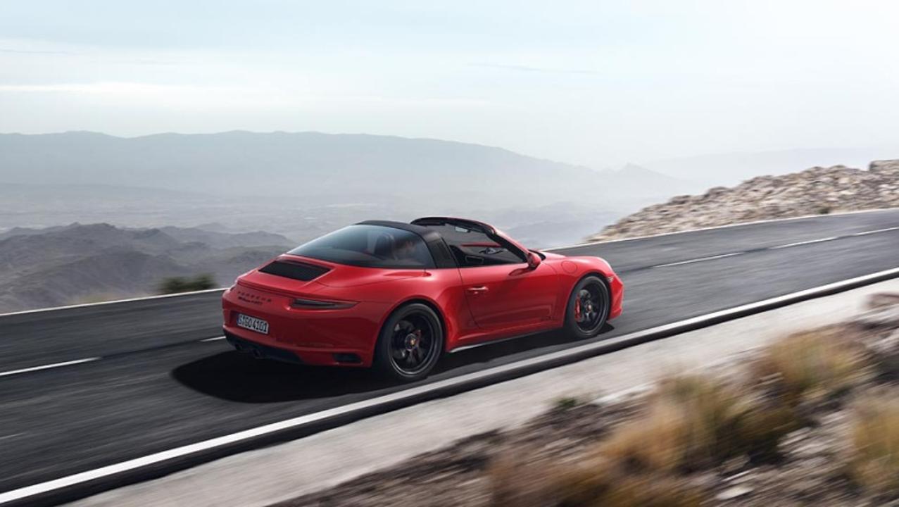 low_911_targa_4_gts_2017_porsche_ag-3