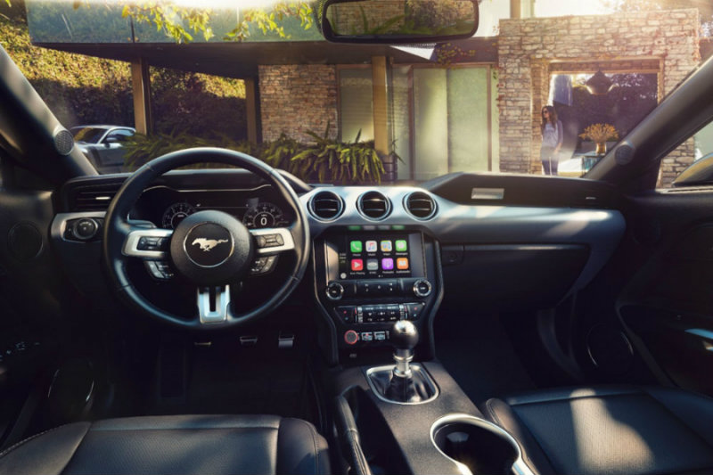 tnew-ford-mustang-interior-1-960×600