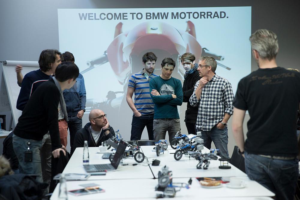 bmw-hover-ride-11