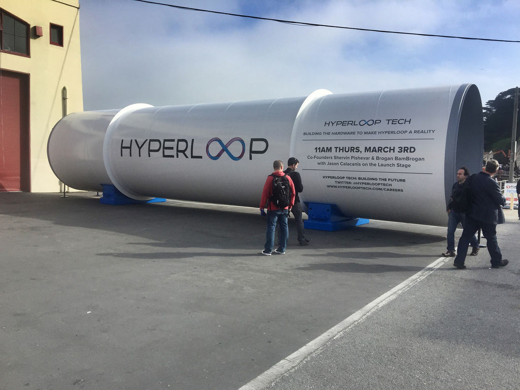 hyperlooptunnel.jpg