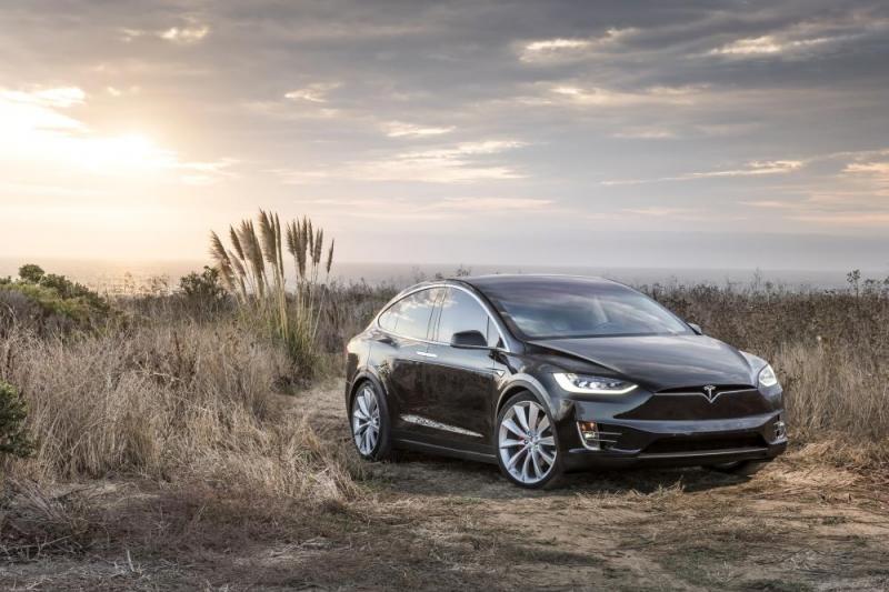 tesla-model-x-2