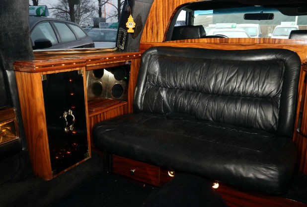 trump-limo-4_310_w618h416_400-7528a06070680f3d9afb9f30b5a8f23b354ca1df
