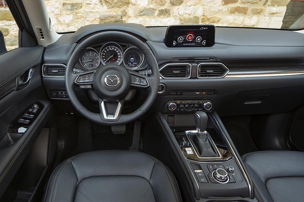 all-newcx-5italy2017interior_01
