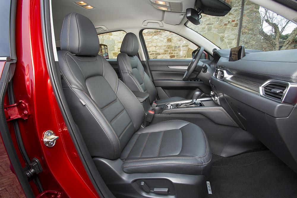 all-newcx-5italy2017interior_02