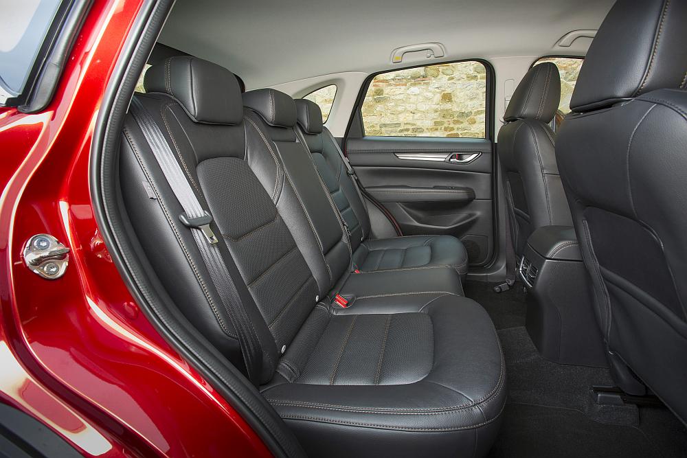 all-newcx-5italy2017interior_03