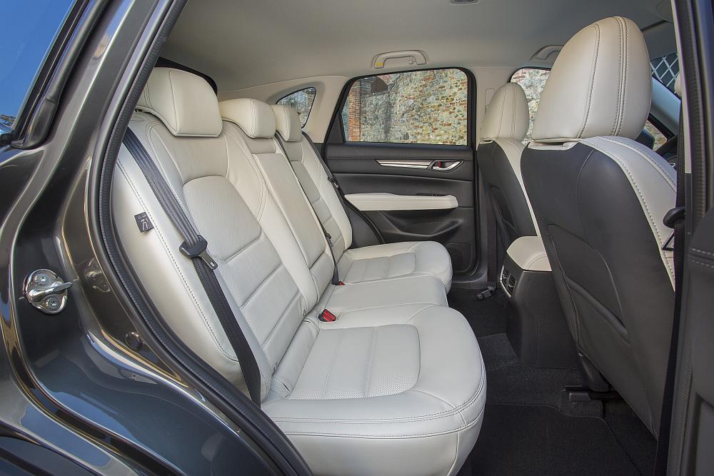 all-newcx-5italy2017interior_14