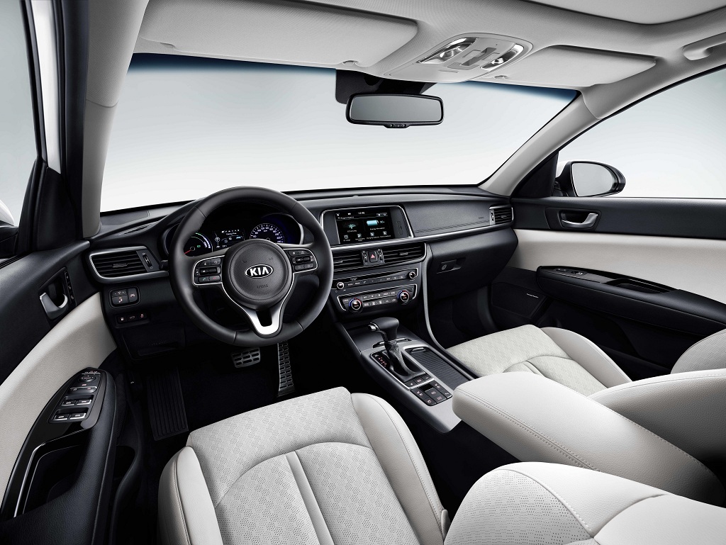 kia-optima-sportswagon-phev-interior