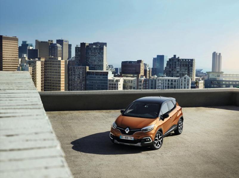 renault-new-captur-geneva-debut-070317-10-960×600