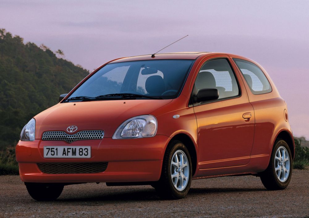toyota-yaris-1999-1280-02