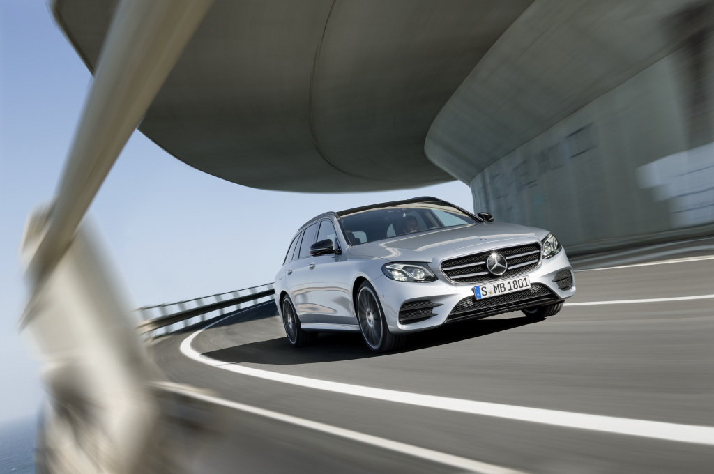 Mercedes-Benz E-Klasse T-Modell  AMG Line; S 213, 2016