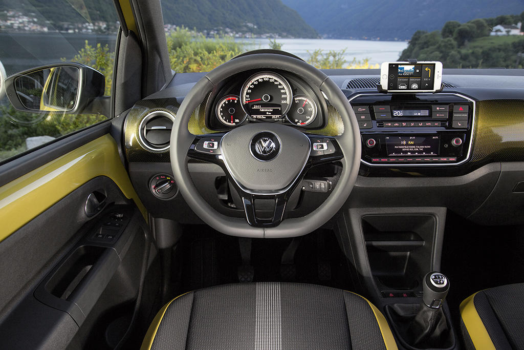 volkswagen-up-tsi-11