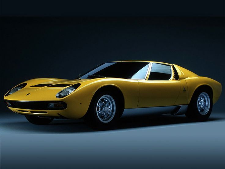 16 Lamborghini Miura