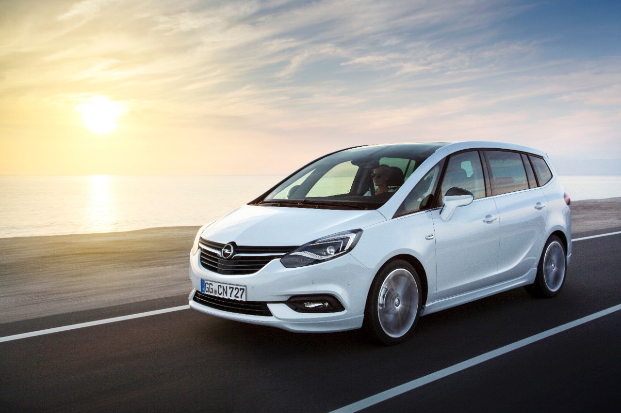 Opel-Zafira-300739