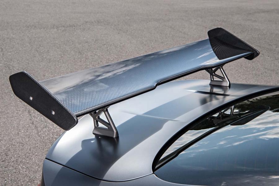 P90215482_highRes_the-new-bmw-m4-gts-0-960×600