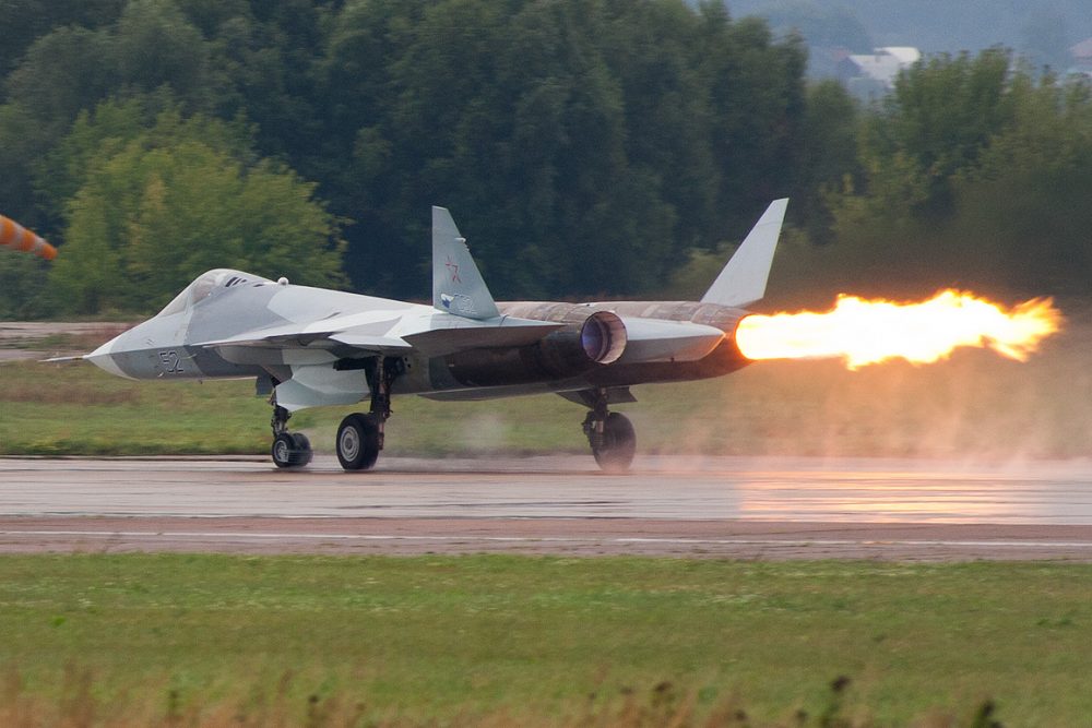 PAK_FA_T_50_compressor_stall_on_MAKS_2011
