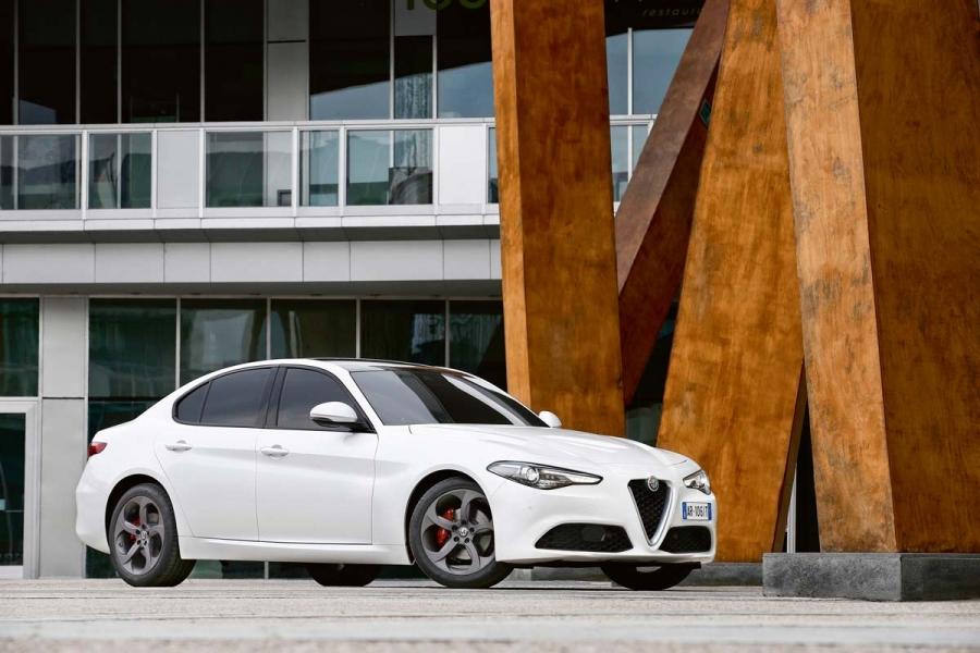 24 160510_Alfa-Romeo_Giulia_03-960×600