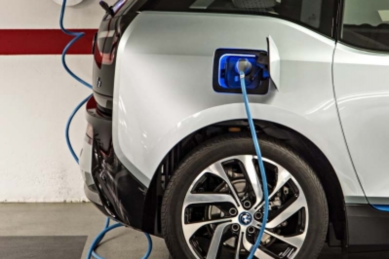 P90136179_highRes_bmw-i3-exterior-10-2-960×600