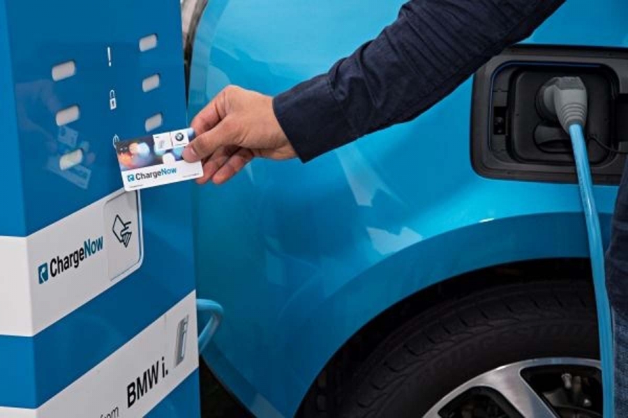 P90228451_lowRes_bmw-i3-94ah-07-2016-960×600
