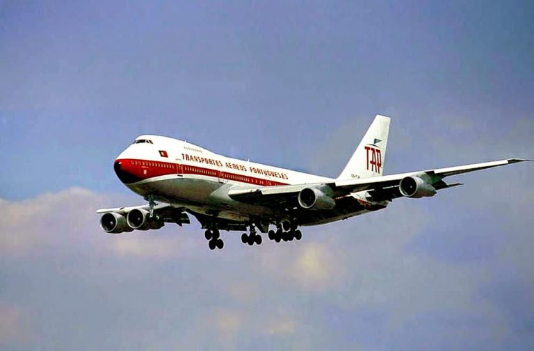 2cB747J-768×505