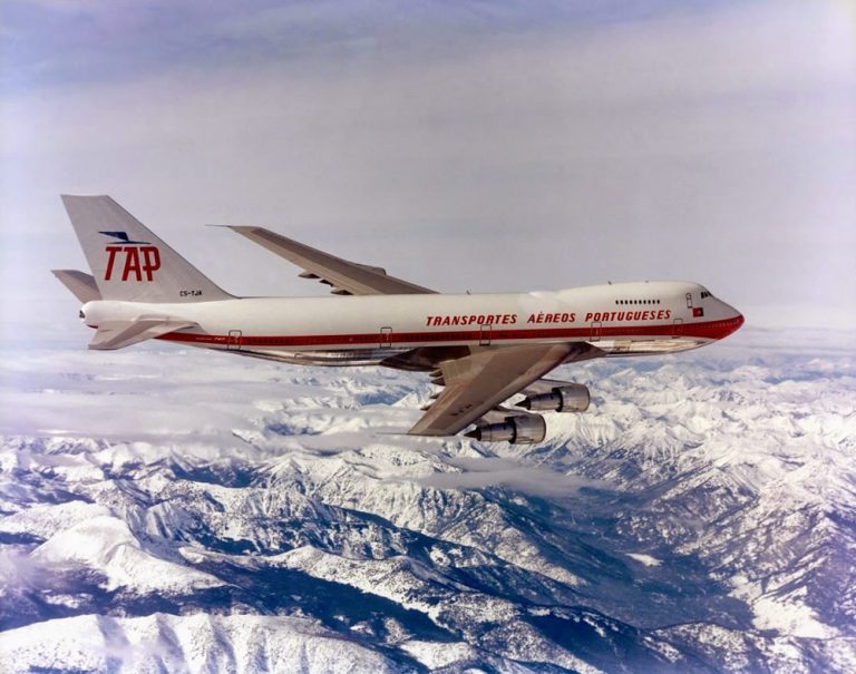 b747-768×605