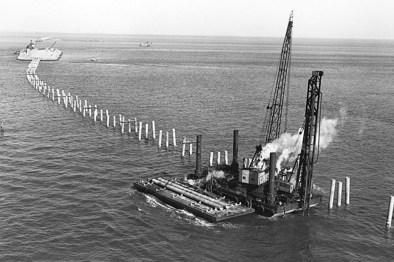 dp-nws-chesapeake-bay-bridge-tunnel-50th-20140414