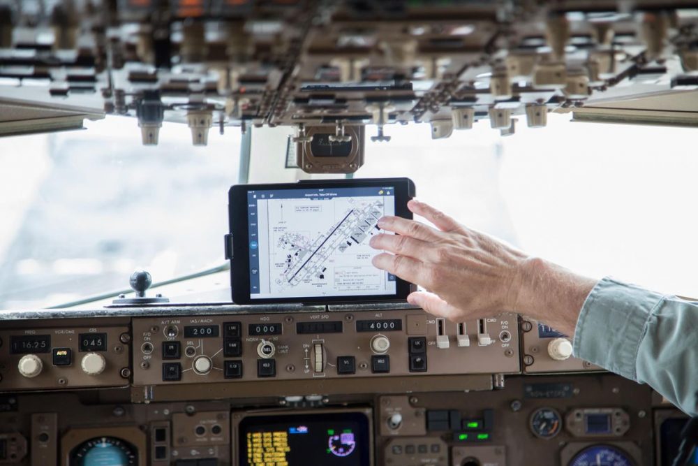 honeywell-connected-flight-onboard-wifi-23