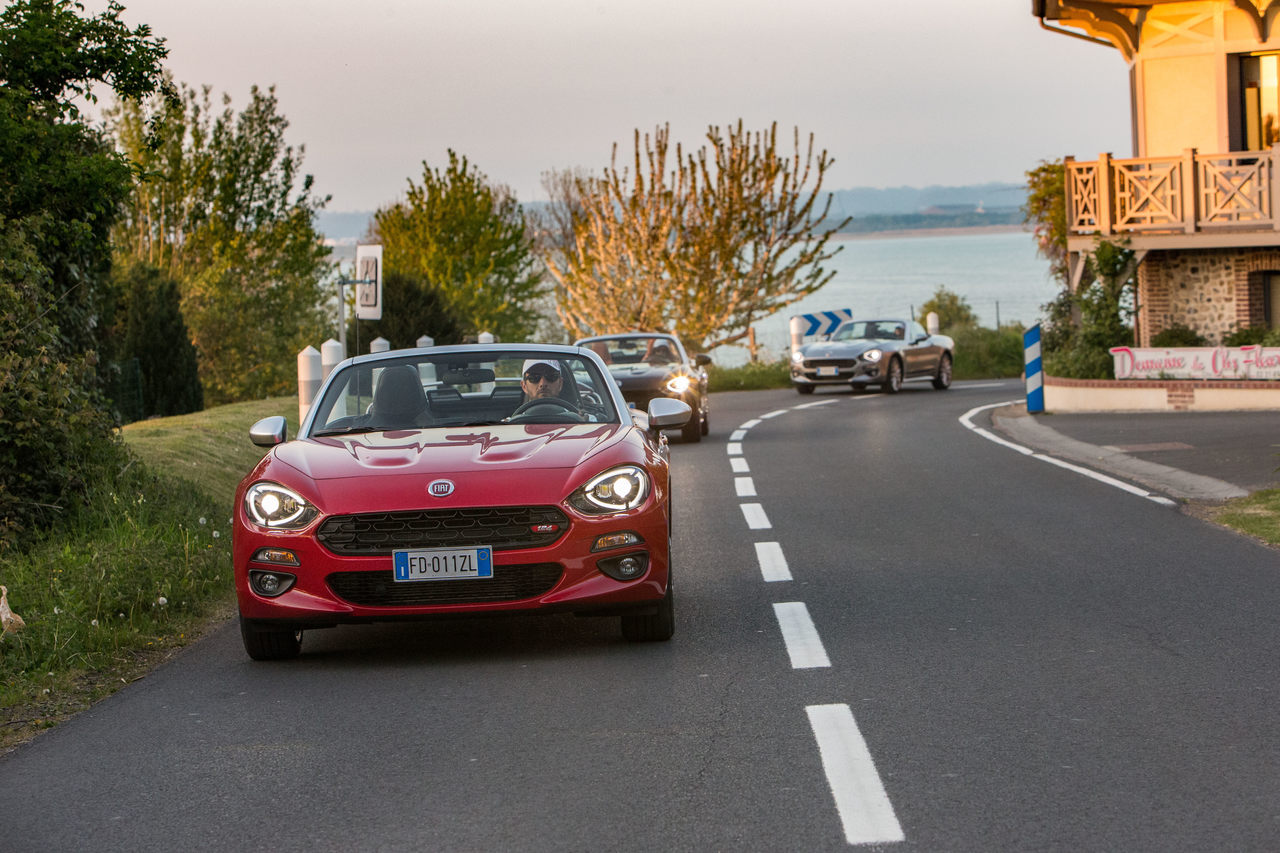 2DX_9044_Easy-Resize.com