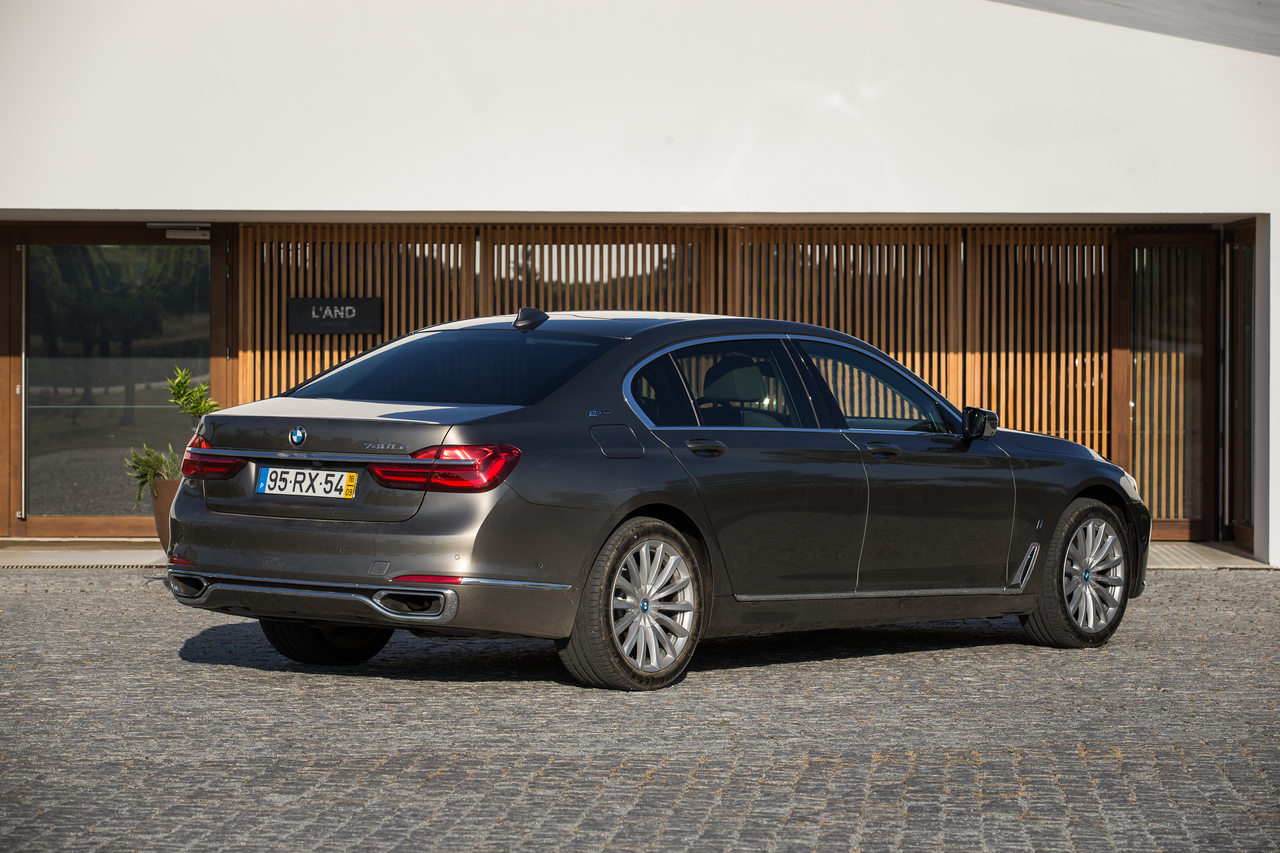 BMWiperformance-11_Easy-Resize.com