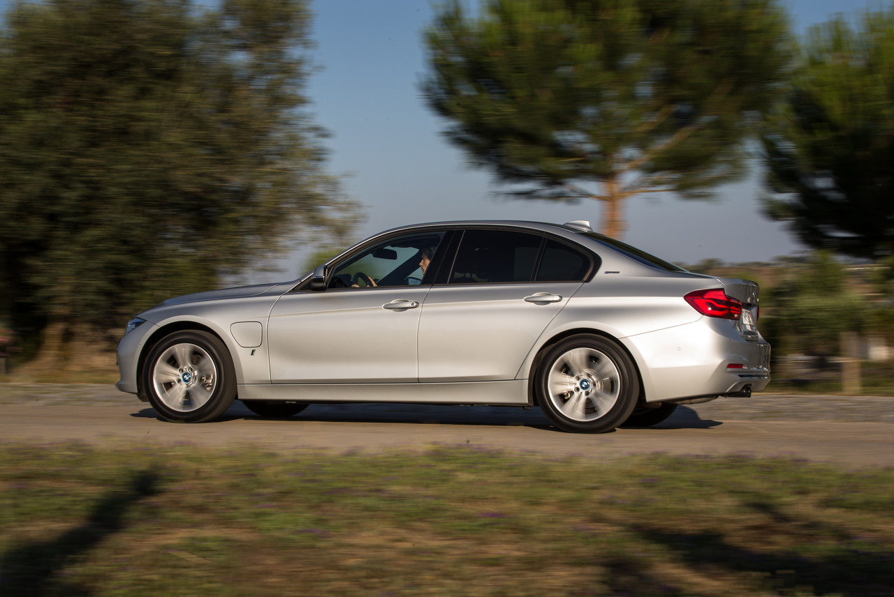 BMWiperformance-42_Easy-Resize.com