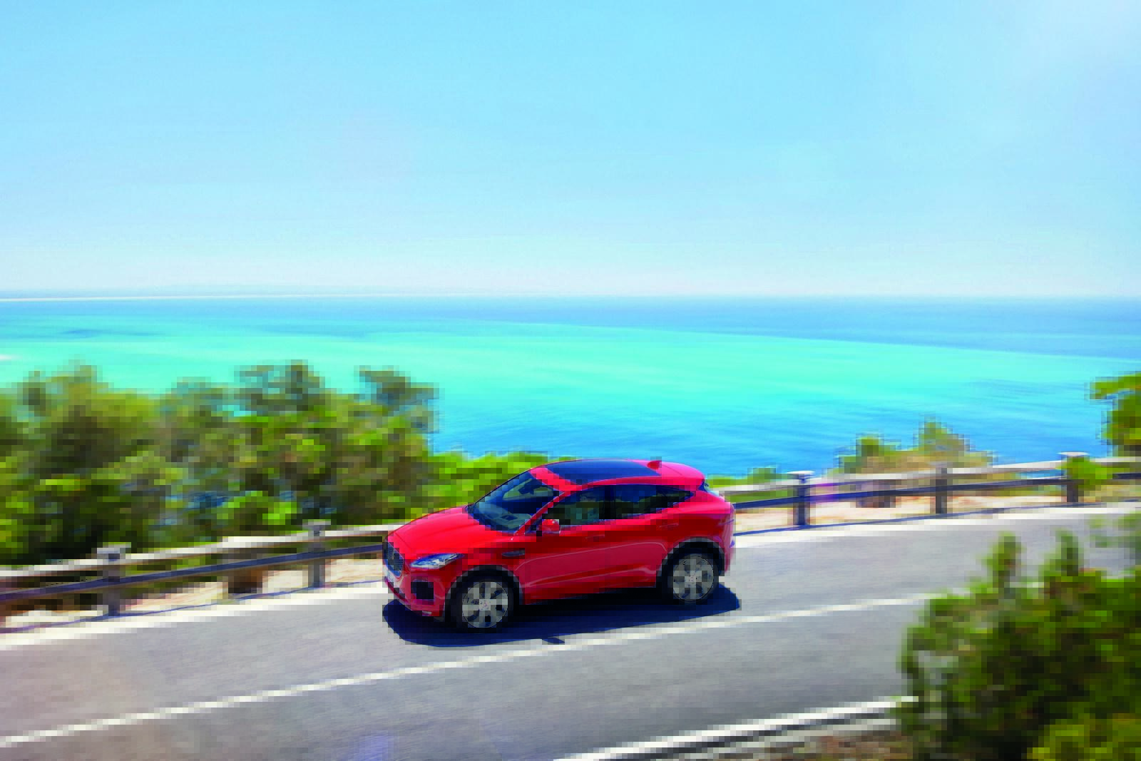 Jaguar E-Pace (10)