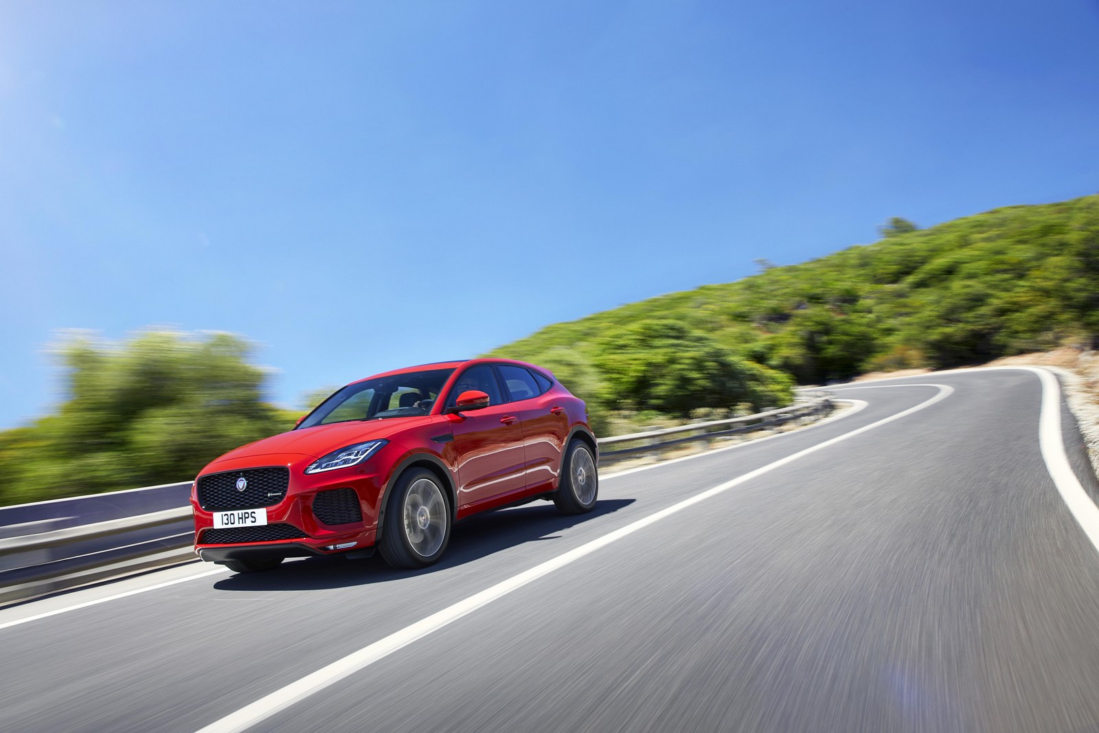 Jaguar E-Pace (3)
