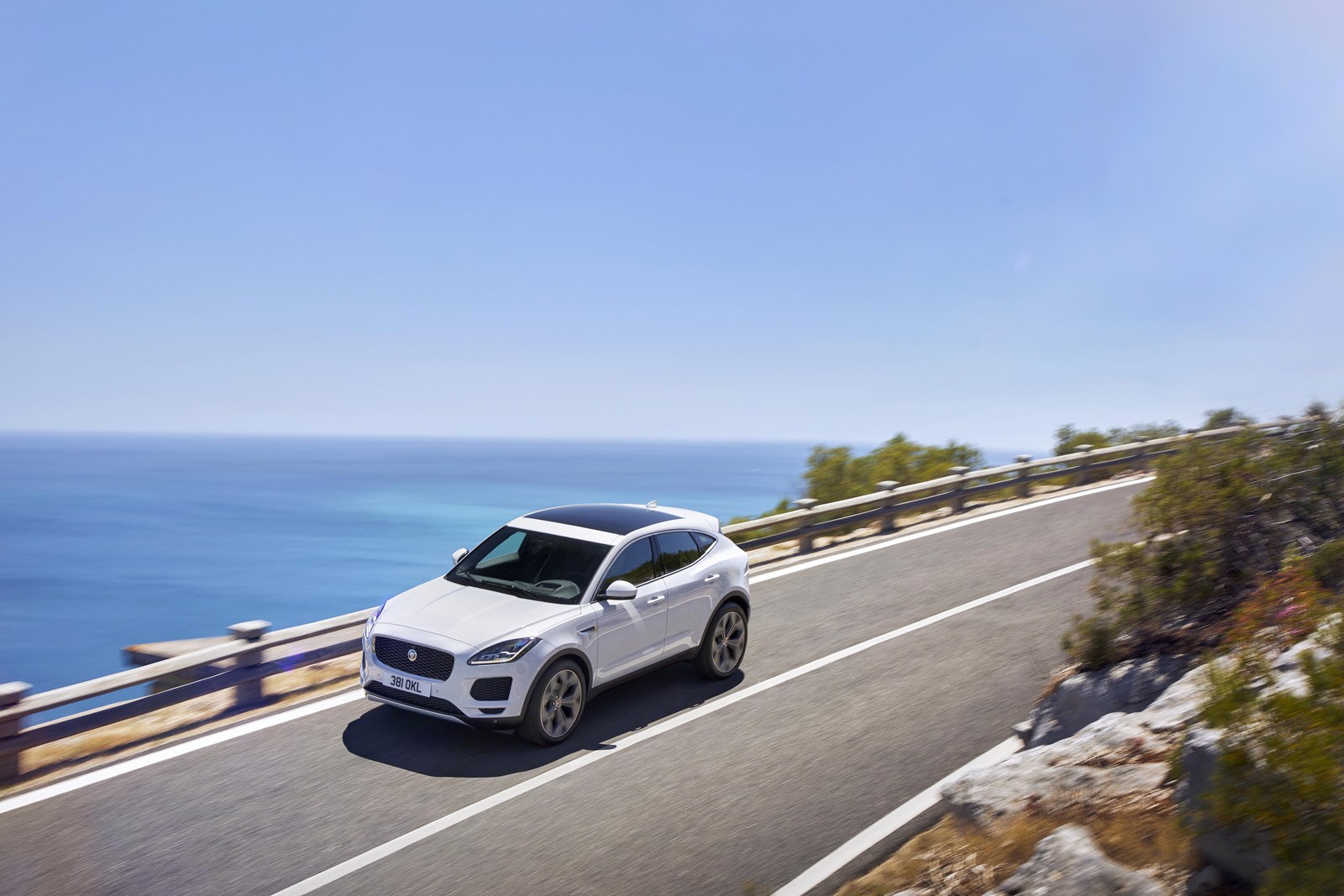 Jaguar E-Pace (52)